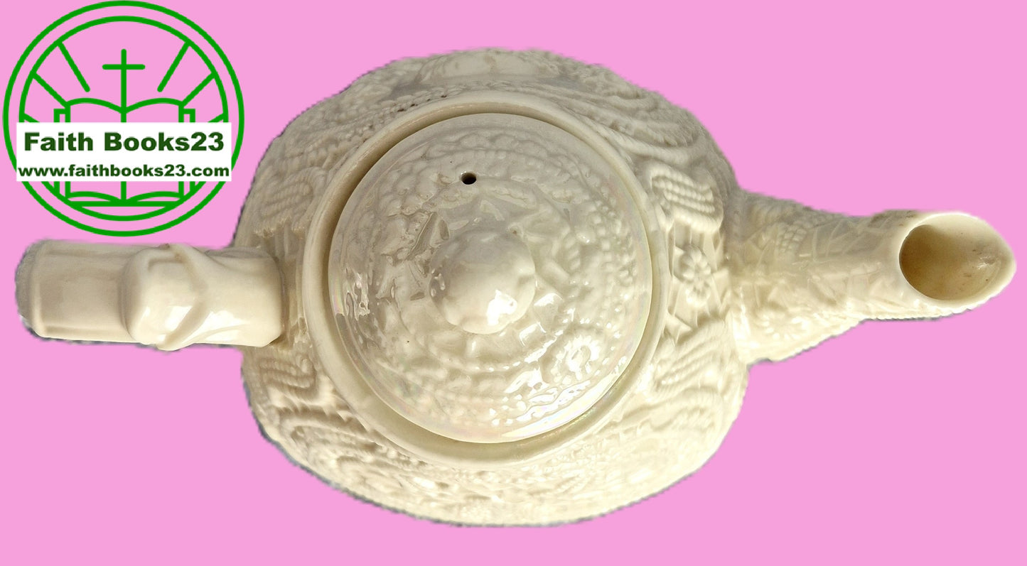 Teekanne mit Deckel Keramik Geprägt Irisierend Elfenbein (Sehr gut, Made in China)