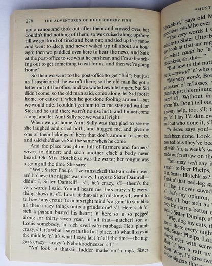 The Adventures of Huckleberry Finn by Mark Twain (Very good, 2003, Pbk, 305 pages, Bantam Dell)