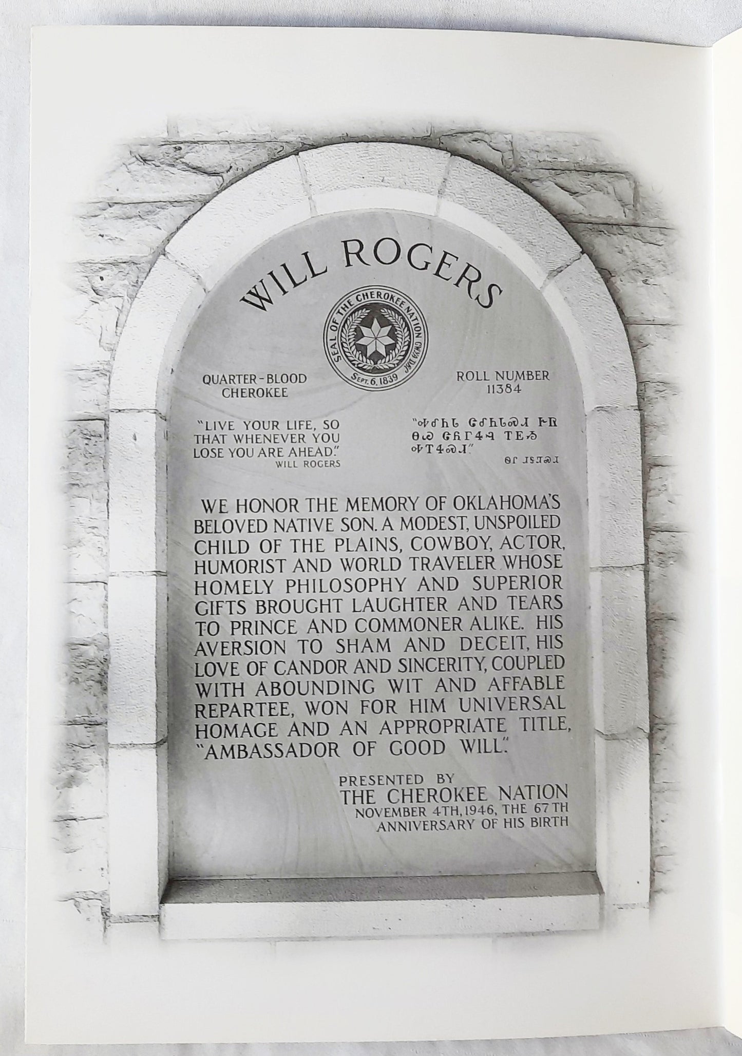 A Pictorial Tribute to An American Legend: Will Rogers by K'Raveill (Sehr gut, 32 Seiten, Broschur)