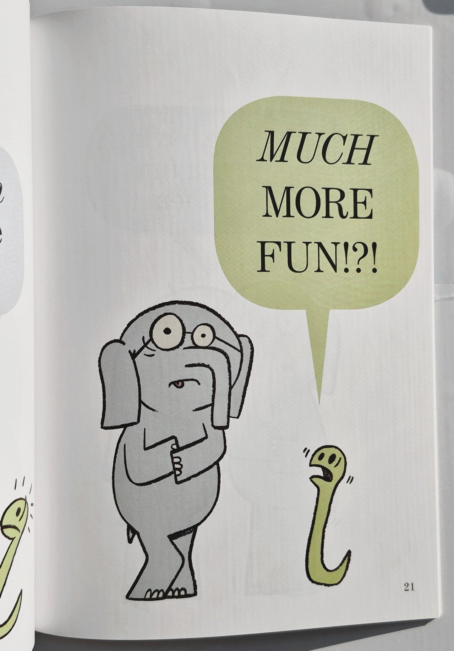My New Friend Is So Fun! von Mo Willems (Elephant & Piggie, 2018, Pbk, 60 Seiten, Scholastic)