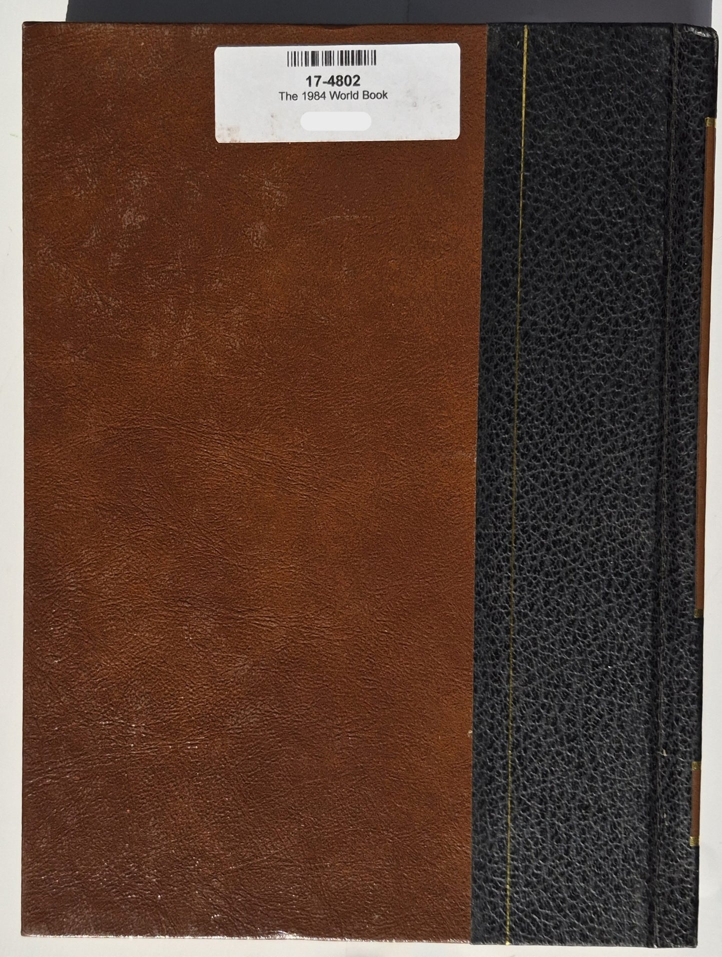 The 1984 World Book Year Book editor William H. Nault (Sehr gut, 1984, HC, 608 Seiten, World Book-Childcraft)