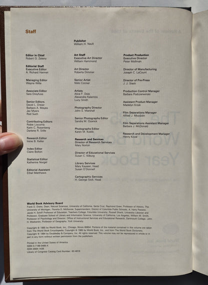 Der Herausgeber des World Book Year Book von 1985 William H. Nault (Sehr Gut, 1985, gebunden, 608 Seiten, World Book-Childcraft)