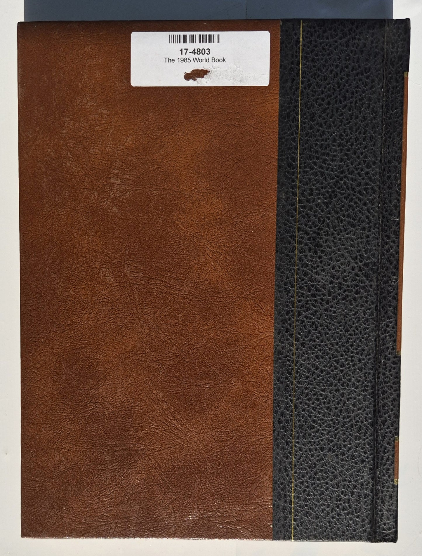 Der Herausgeber des World Book Year Book von 1985 William H. Nault (Sehr Gut, 1985, gebunden, 608 Seiten, World Book-Childcraft)
