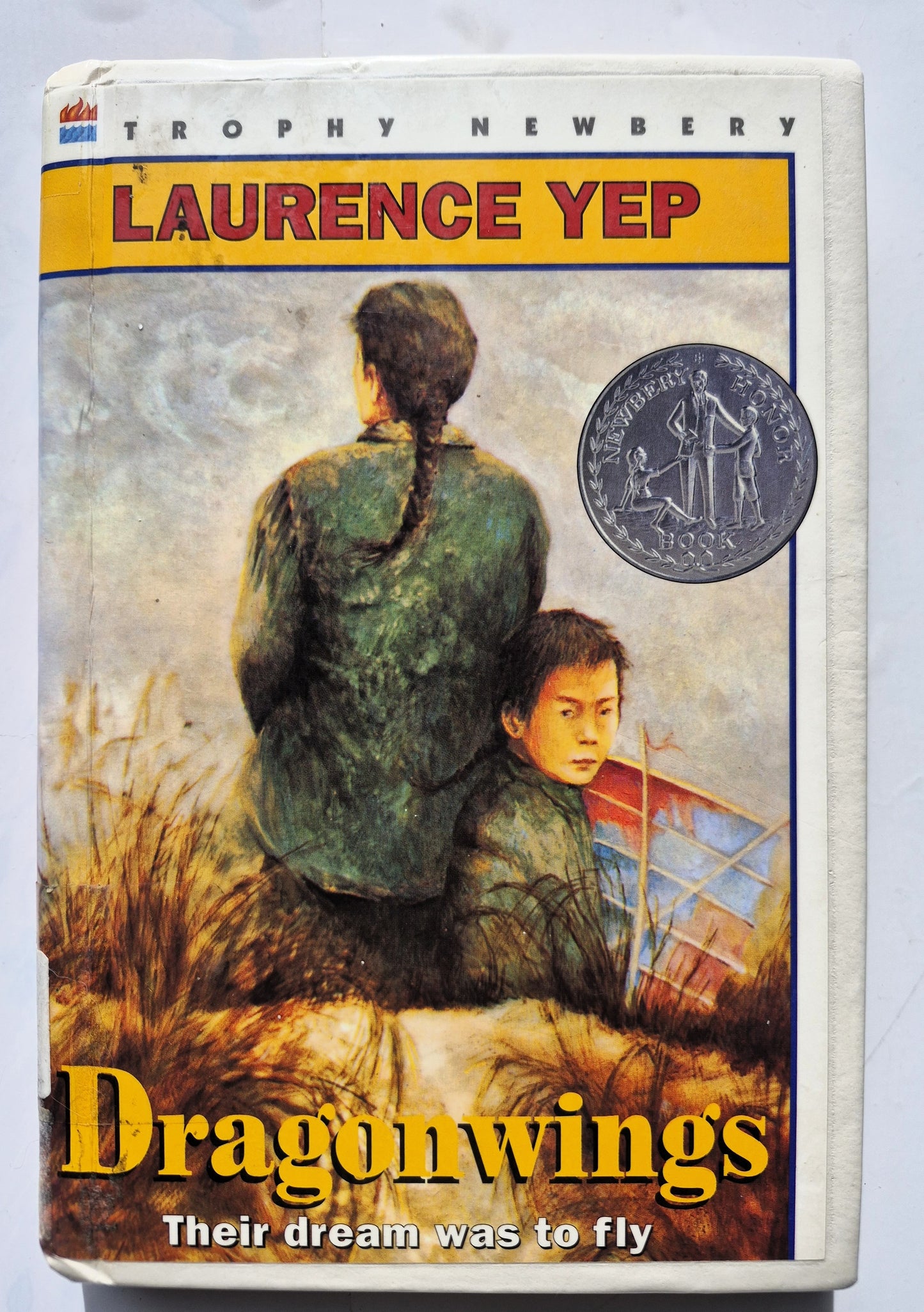 Dragonwings von Laurence Yep (Gut, 1975, gebunden, 248 Seiten, HarperTrophy)